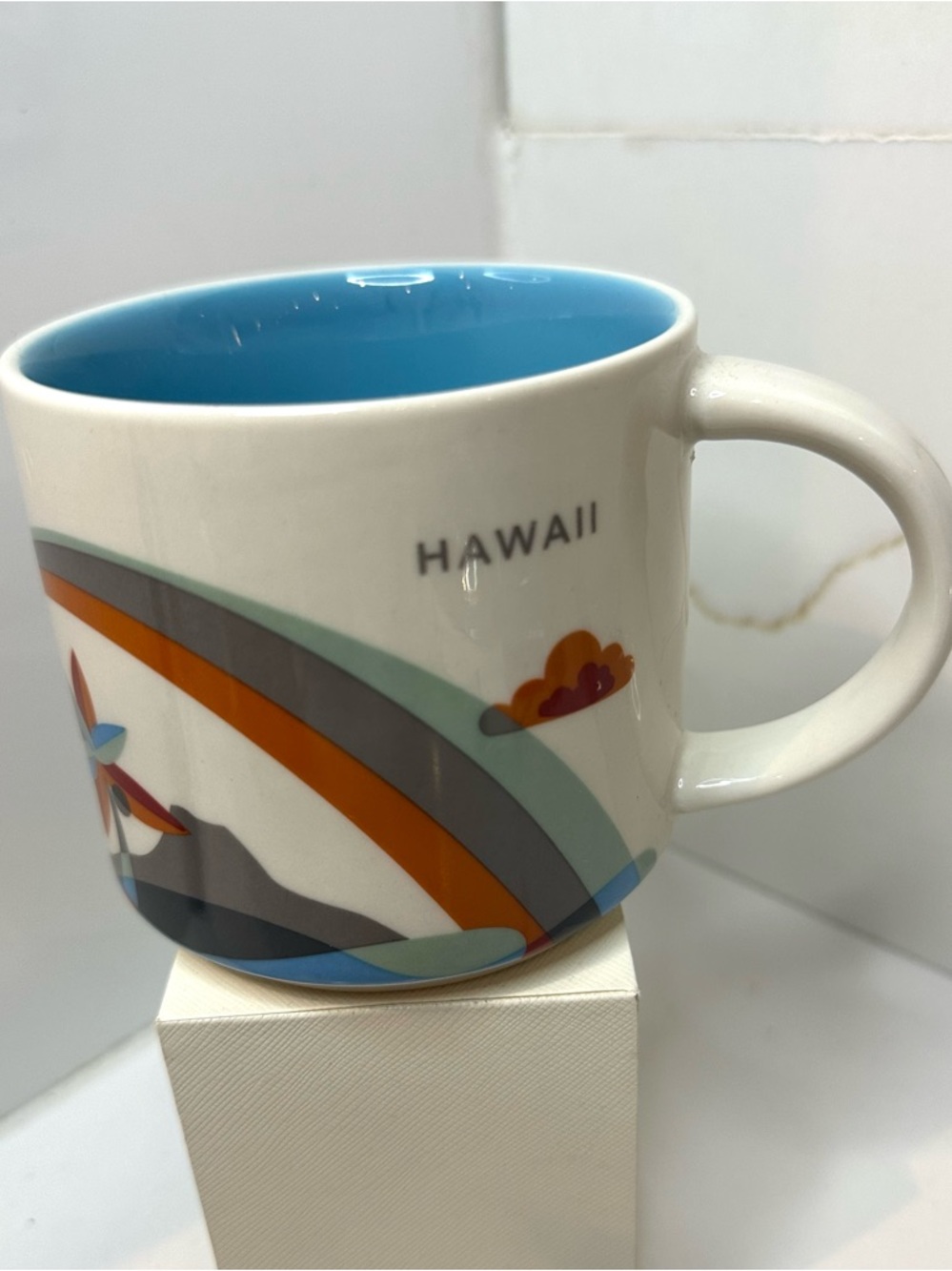 STARBUCKS HAWAII "YOU ARE HERE" 14oz COFFEE MUG Rainbow Volcano Beach